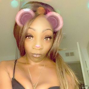 Meet your Posher, Regina